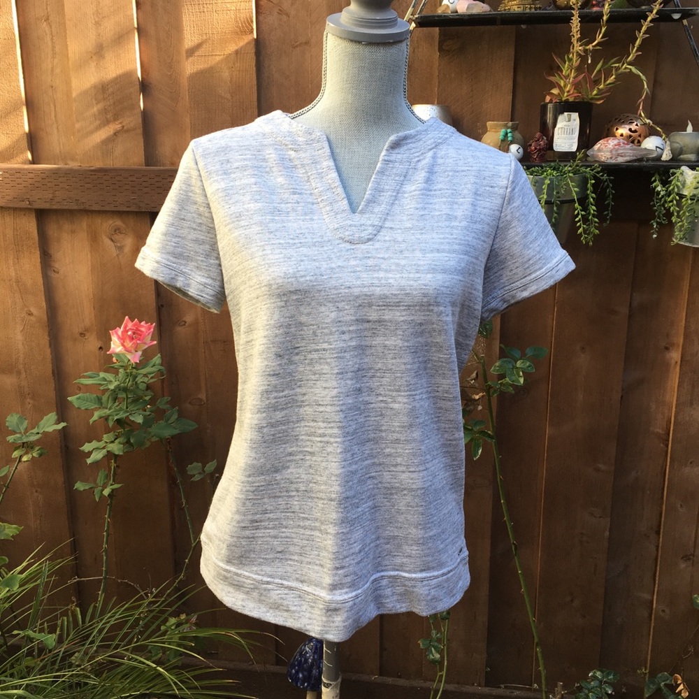 ✨TOMMY HILFIGER Sweater Tee